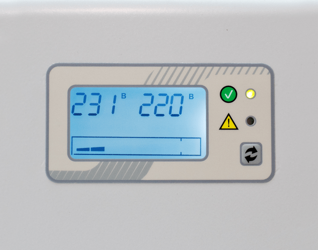 Стабилизатор напряжения IS1500 (1500 ВА)