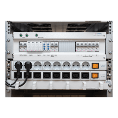 Блок розеток PDU-8xС13-Schuko