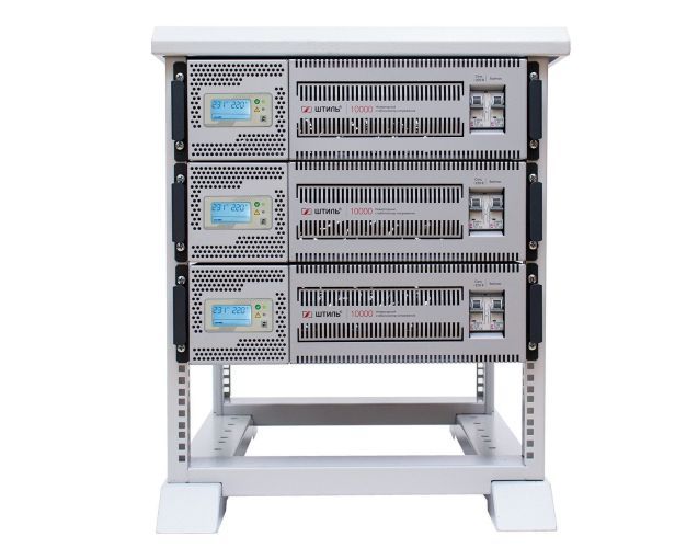 Комплект стабилизаторов IS10000RT в стойке (30 кВА)